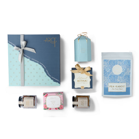 Medium Blue Close Hamper (Delivered Separately Next Day)