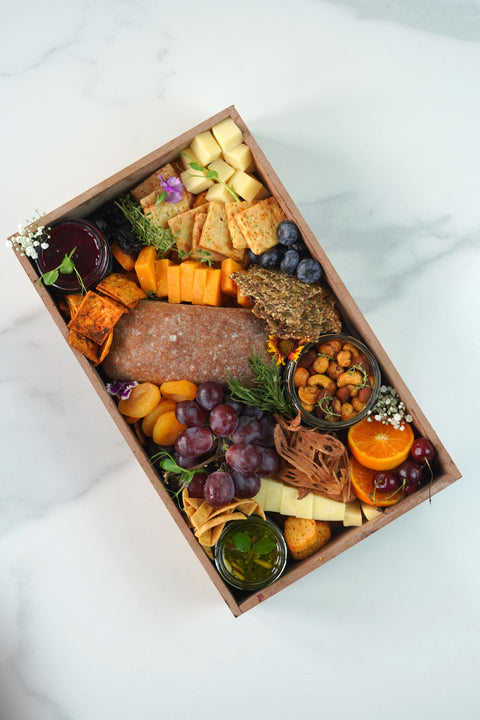 Cheese & Dip Grazing Box