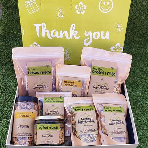 Gratitude Gift Treats Hamper (Pack of 8)