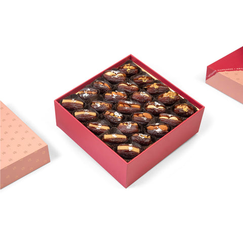Trunk 25 Pcs Assorted Stuffed Dates (Delivered Separately Next Day)