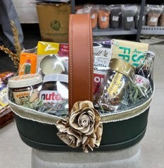 Kaze Evergreen Indulgence Hamper