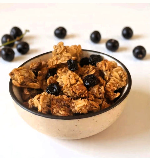 Banana Blueberry Walnut Granola I Gluten-free I No refined sugar