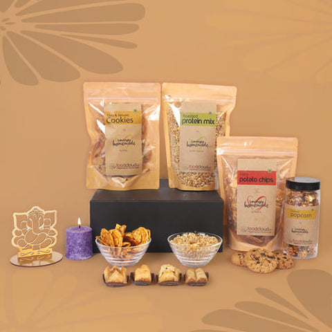 Love N light Diwali Goodies box - Pack of 7